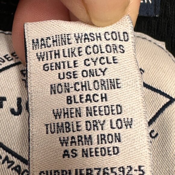 St John’s Bay Men’s Black Long Sleeve Henley Shirt Size L Super Soft Casual Top - Picture 5 of 11